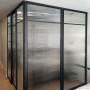 Кутова скляна перегородка Loft Flutes чорний структурний профіль